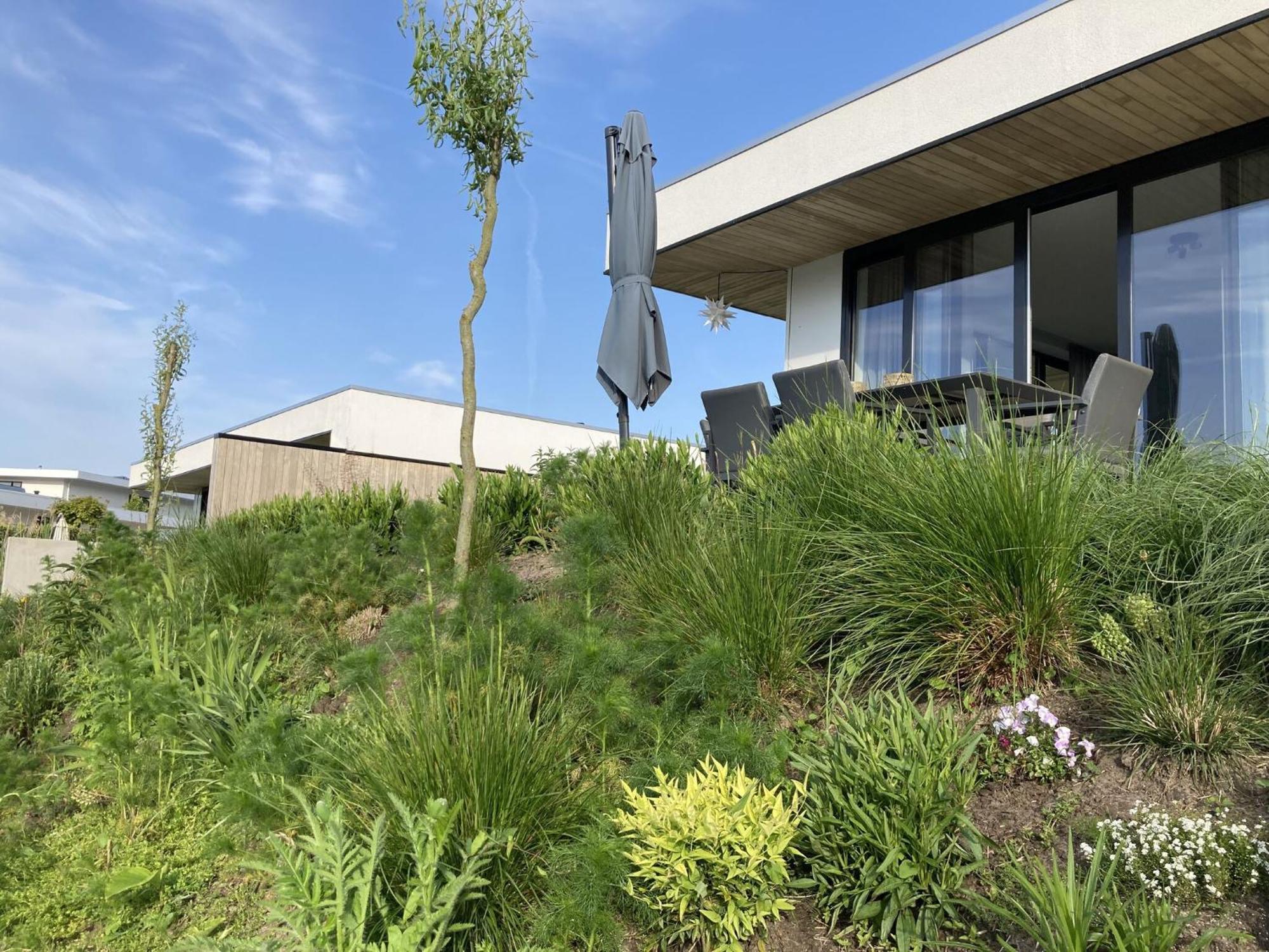 Family Villa With Garden And Jetty Zeewolde Exterior foto